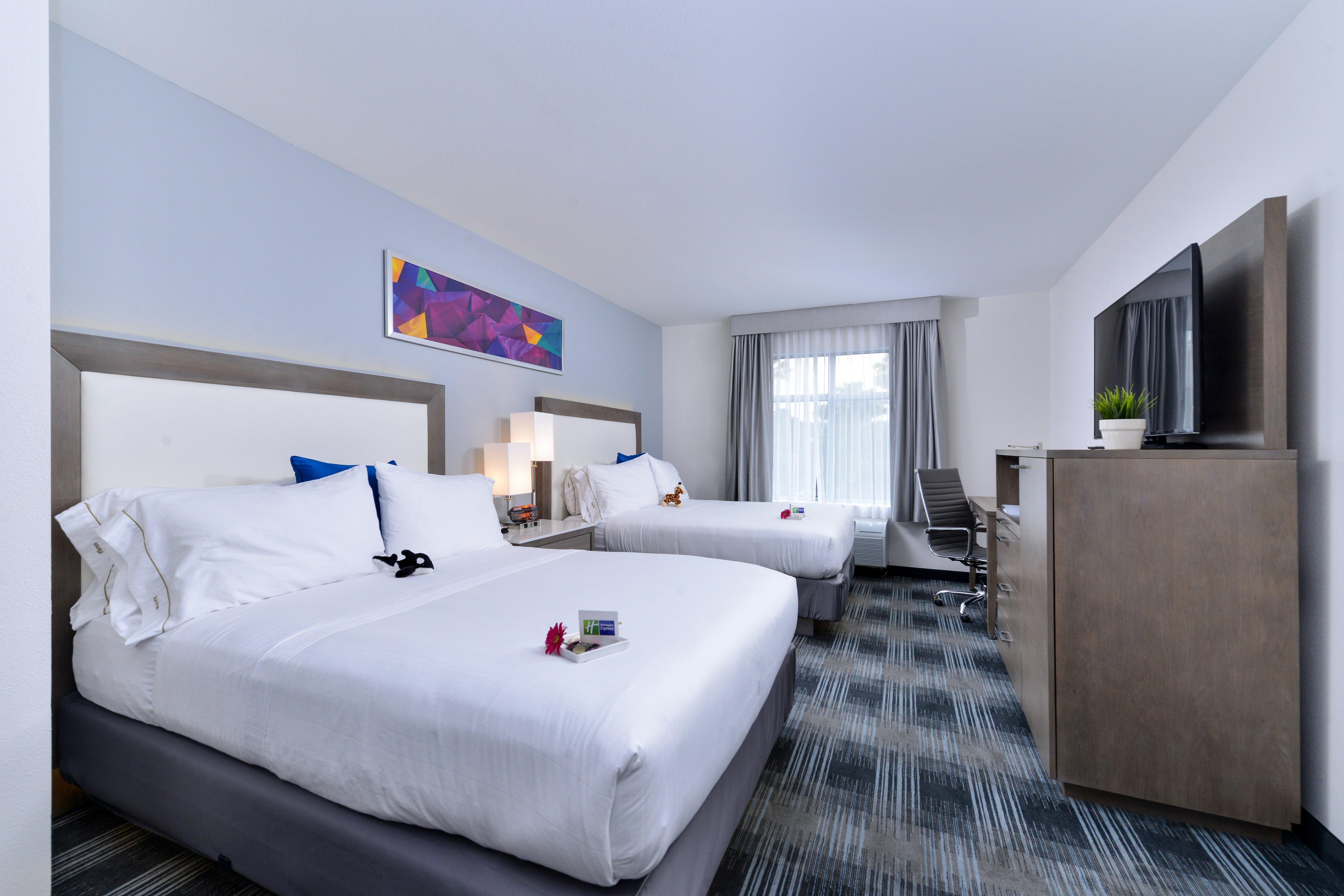 Holiday Inn Express & Suites San Diego - Mission Valley By Ihg Exterior photo