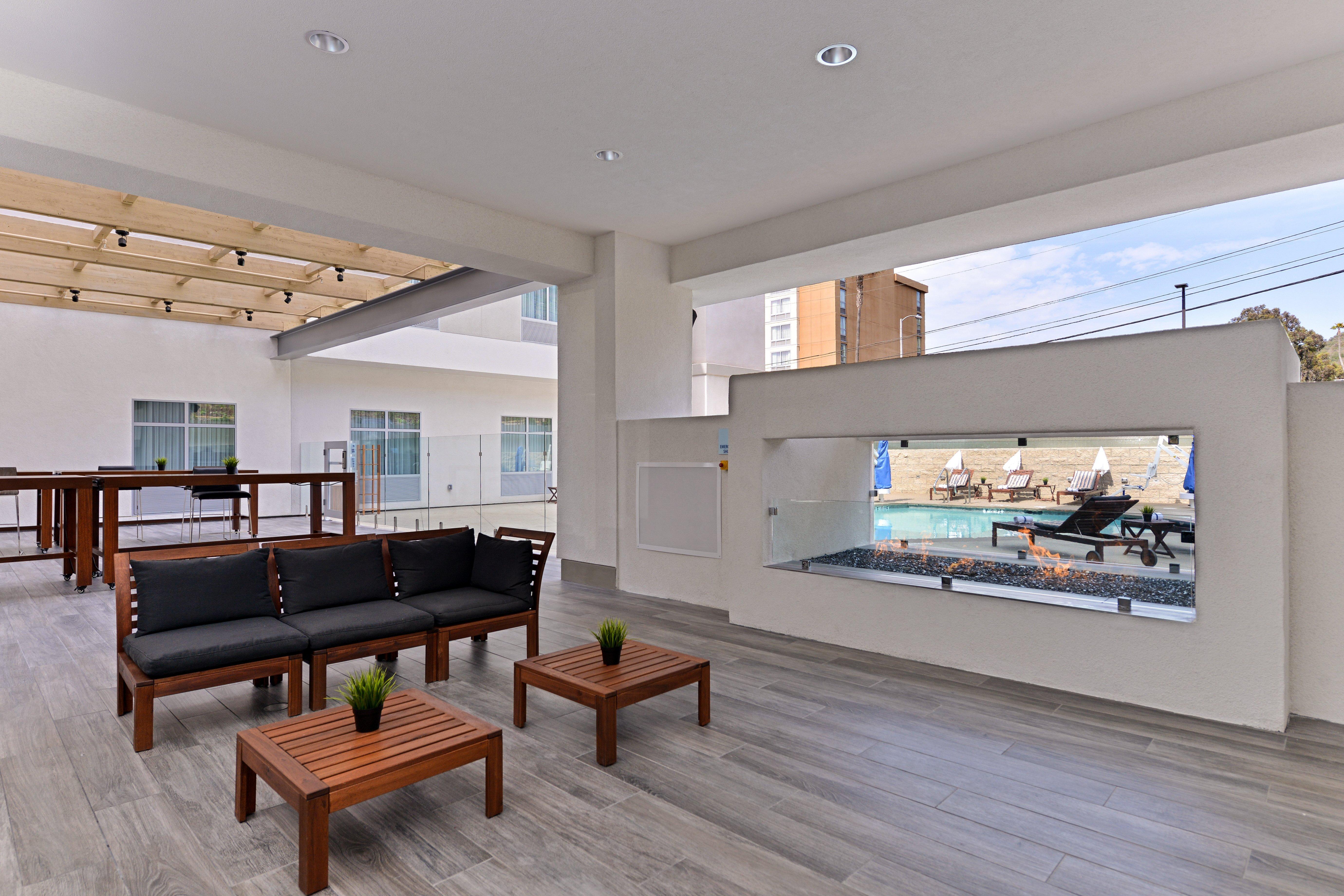 Holiday Inn Express & Suites San Diego - Mission Valley By Ihg Exterior photo