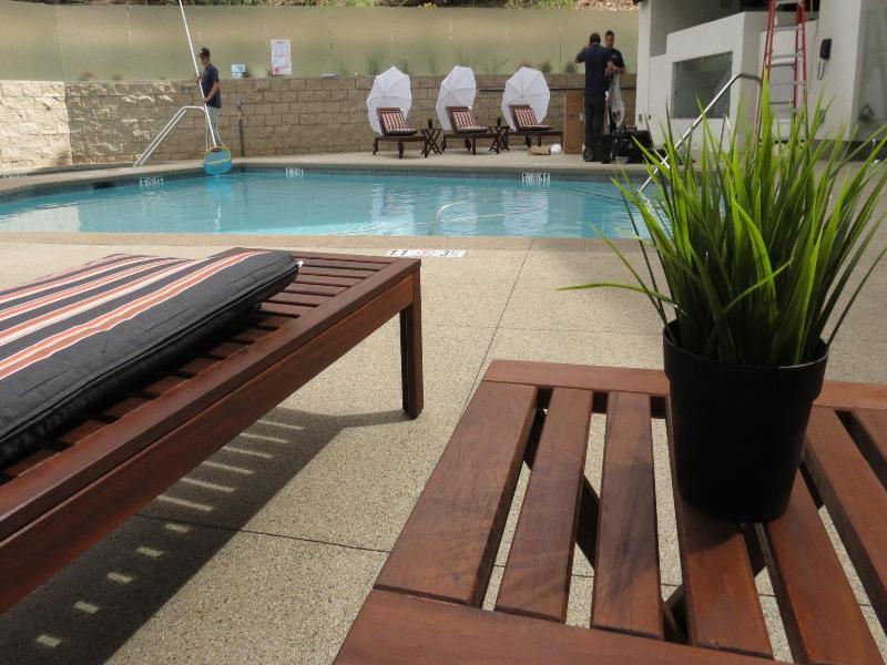 Holiday Inn Express & Suites San Diego - Mission Valley By Ihg Exterior photo